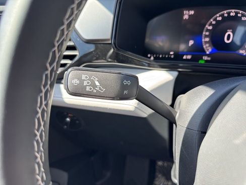 New 2026 Volkswagen Taos S FWD image 37