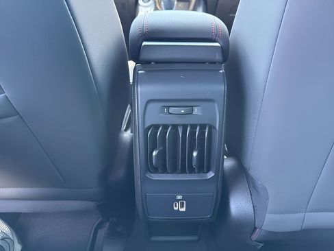 Used 2024 Dodge Hornet R/T w/ Tech Pack w/o Parking AWD/4WD image 13