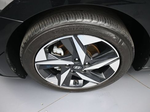 Certified 2023 Hyundai Elantra SEL w/ Convenience Package FWD image 14