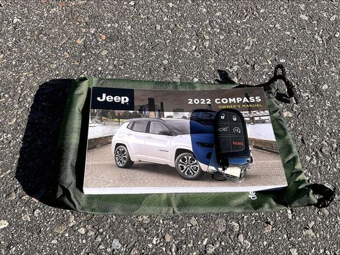 Certified 2022 Jeep Compass Latitude w/ Sun and Sound Group image 10