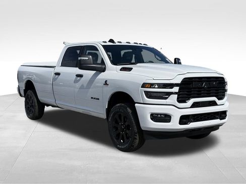 New 2026 RAM 2500 Big Horn AWD/4WD image 8