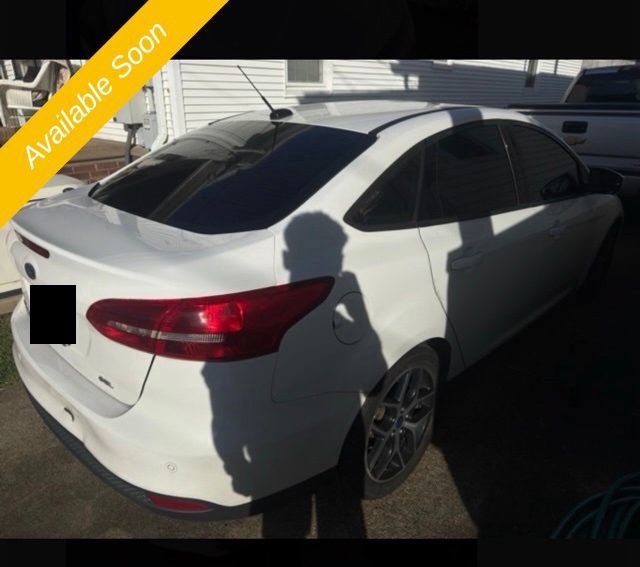 Used 2017 Ford Focus SEL FWD image 5