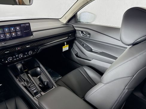 New 2025 Honda Accord EX-L image 27
