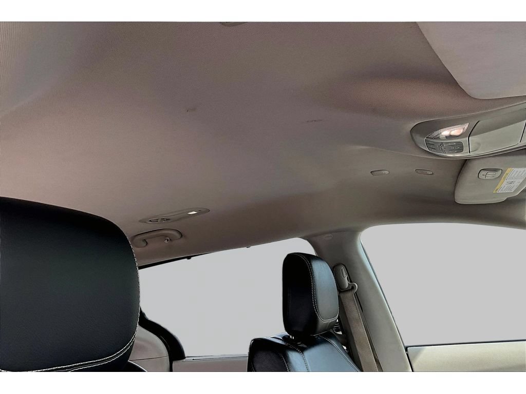 Used 2022 Chrysler Pacifica Touring-L FWD image 28