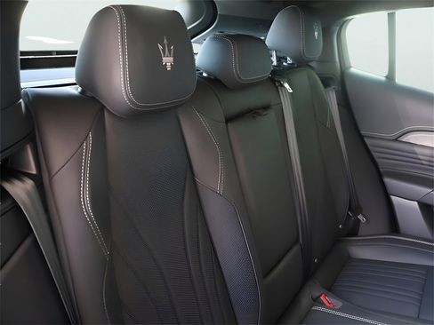 New 2025 Maserati Grecale Modena image 14