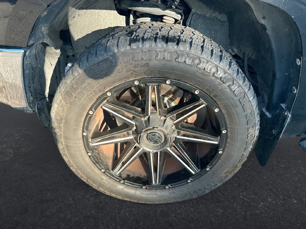 Used 2016 Toyota Tundra SR5 w/ SR5 Upgrade Package RWD image 10