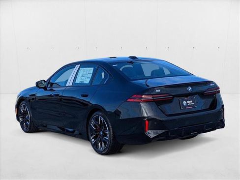 Used 2024 BMW i5 M60 w/ Premium Package image 8