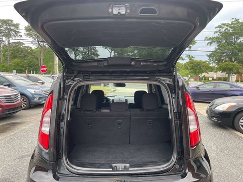 Used 2012 Kia Soul + FWD image 26