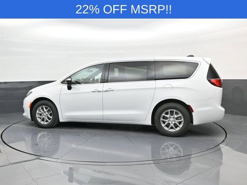 New 2026 Chrysler Voyager LX FWD image 4
