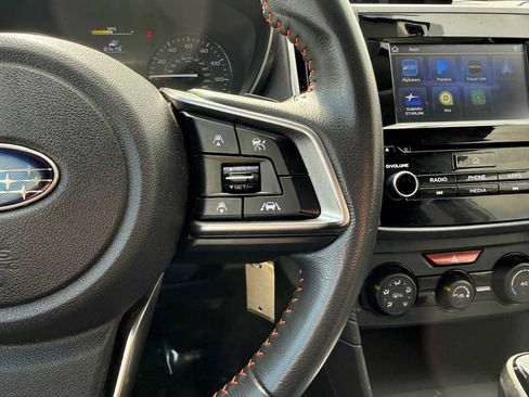 Used 2019 Subaru Crosstrek 2.0i Premium w/ Eyesight System image 18