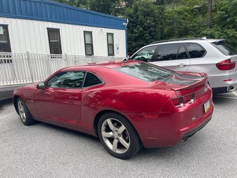 Used 2013 Chevrolet Camaro LT RWD image 3