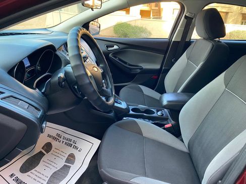 Used 2014 Ford Focus SE image 31