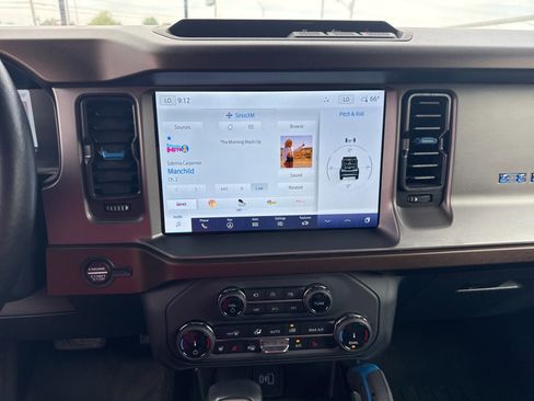 Used 2022 Ford Bronco Outer Banks image 20