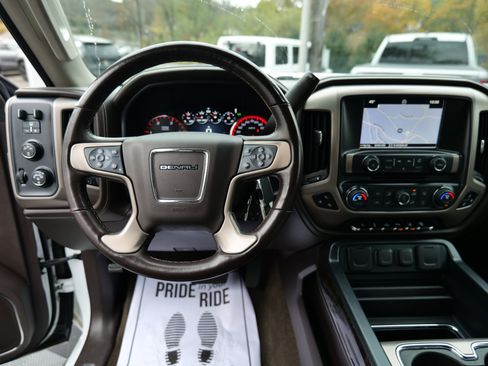 Used 2016 GMC Sierra 2500 Denali w/ Duramax Plus Package image 17