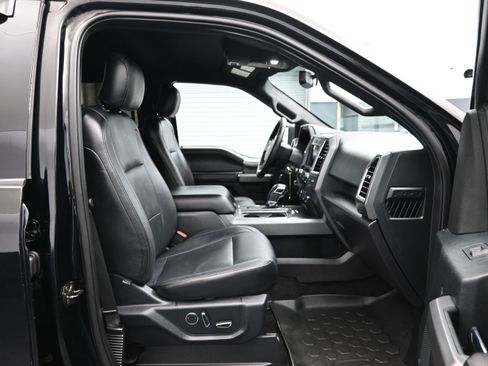 Used 2016 Ford F150 XLT w/ Equipment Group 302A Luxury AWD/4WD image 13