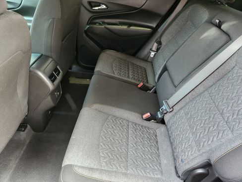 Used 2022 Chevrolet Equinox LT FWD image 19