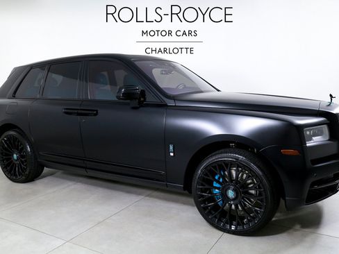 Used 2024 Rolls-Royce Cullinan AWD/4WD image 5