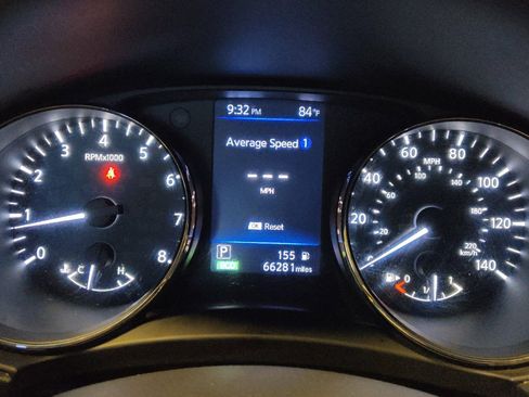 Used 2018 Nissan Rogue SV FWD image 23