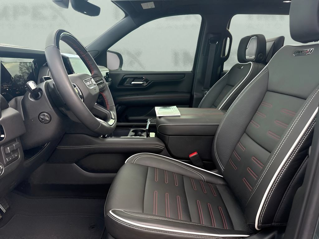Used 2025 GMC Yukon XL AT4 Ultimate AWD/4WD image 9