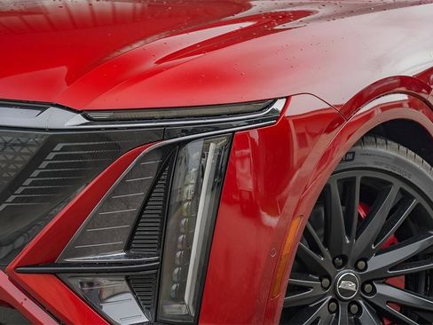 New 2026 Cadillac Lyriq V w/ Exterior Carbon Fiber Package image 3