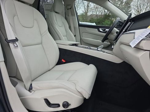 New 2026 Volvo XC60 T8 Ultra w/ Protection Package Premier image 18