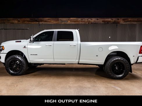 Used 2024 RAM 3500 Lone Star w/ Sport Appearance Package image 6