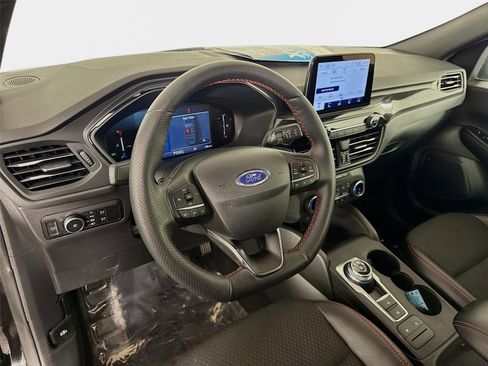 Used 2025 Ford Escape ST-Line Select AWD/4WD image 10
