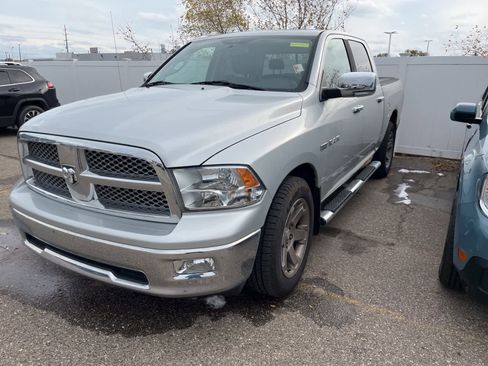 Used 2010 Dodge Ram 1500 Truck Laramie image 2
