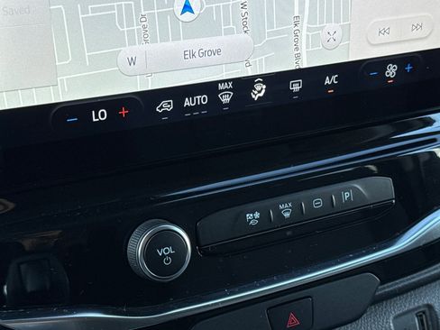 Used 2023 Ford Transit 350 XLT image 23