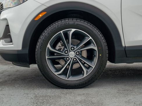 Used 2023 Buick Encore GX Select FWD image 12