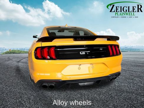 Used 2022 Ford Mustang GT Premium RWD image 4