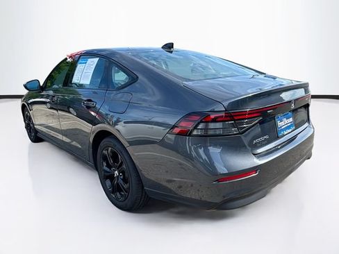 Certified 2025 Honda Accord SE image 6