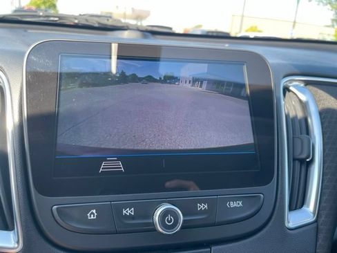 Used 2020 Chevrolet Malibu LT FWD image 8