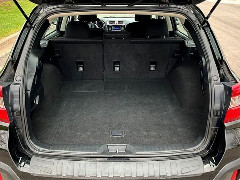 Used 2019 Subaru Outback 2.5i AWD/4WD image 7