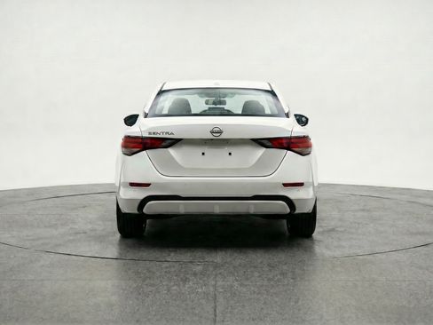 Used 2025 Nissan Sentra SV FWD image 7