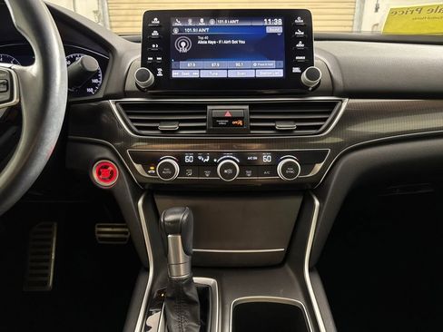 Used 2020 Honda Accord Sport image 15
