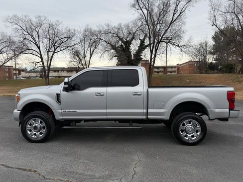 Used 2017 Ford F250 Platinum w/ Platinum Ultimate Package image 8