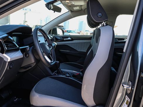 Used 2023 Volkswagen Taos S image 18