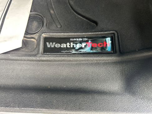 Used 2019 Cadillac Escalade Luxury image 16