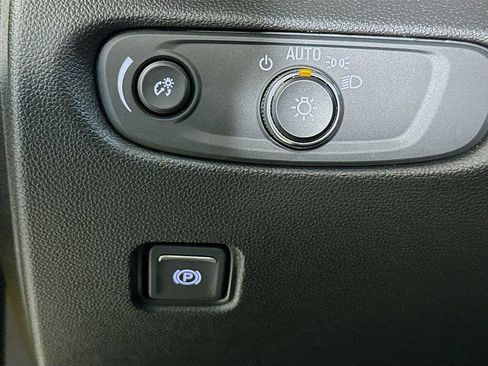 Used 2022 Chevrolet Blazer RS image 10