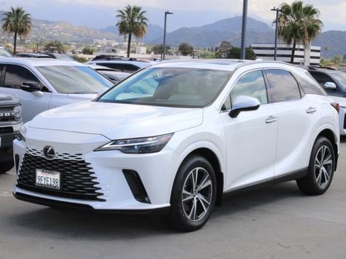 Certified 2023 Lexus RX 350 Premium w/ Accessory Package (Z1) image 3