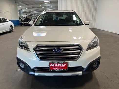 Used 2017 Subaru Outback 2.5i Touring AWD/4WD image 8