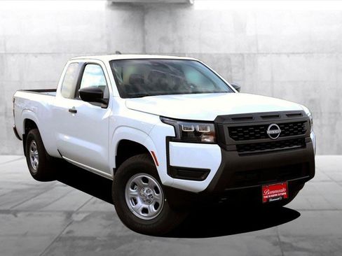New 2026 Nissan Frontier S image 2