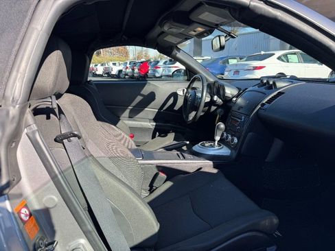 Used 2008 Nissan 350Z Enthusiast image 10