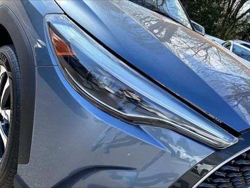 Used 2022 Toyota Corolla Cross XLE image 27