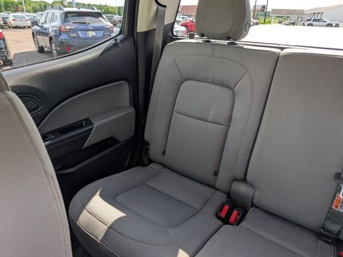 Used 2019 Chevrolet Colorado W/T w/ WT Convenience Package AWD/4WD image 12