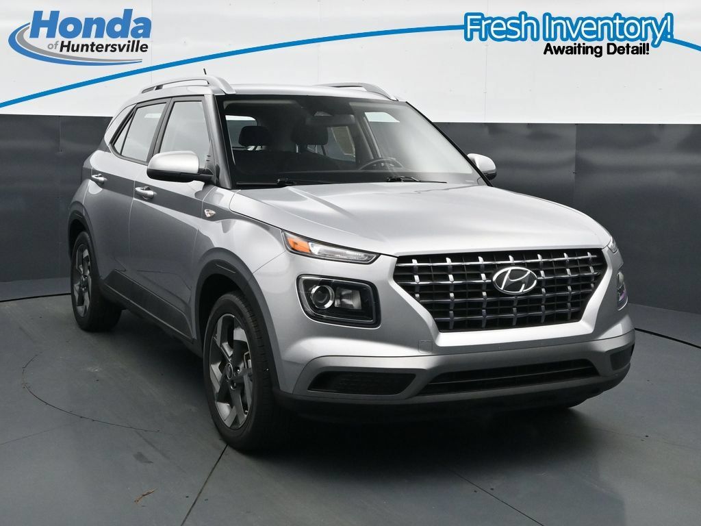 Used 2025 Hyundai Venue SEL FWD 360° Tour