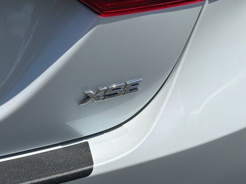 Used 2021 Toyota Camry XSE FWD image 37
