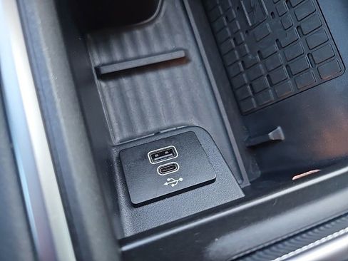 Used 2025 Ford Expedition Max Platinum image 67