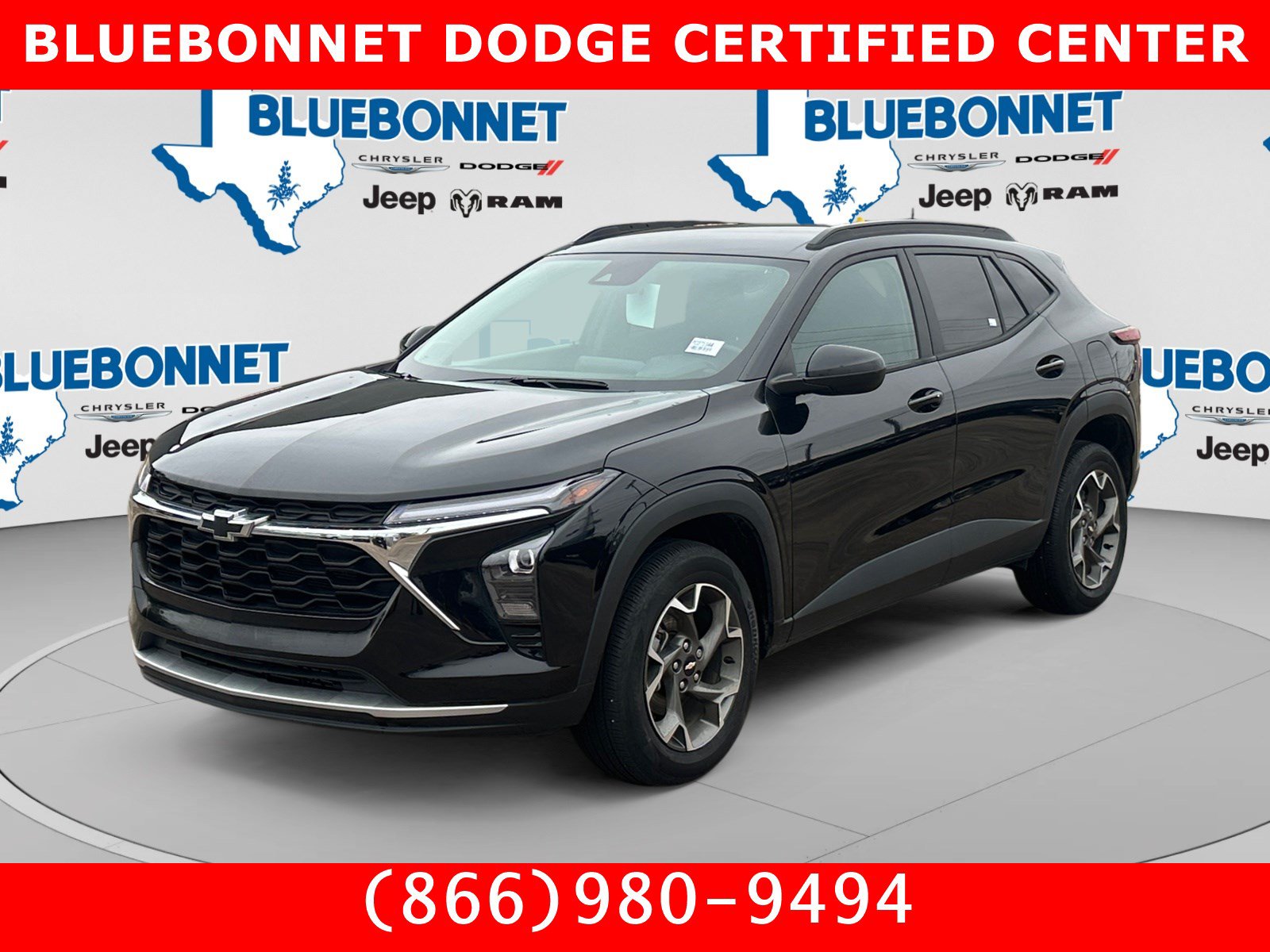 Used 2025 Chevrolet Trax LT w/ Driver Confidence Package FWD image 1